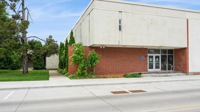 202-210 W State St, Marshalltown, IA à louer - Vidéo sur l’annonce professionnelle 