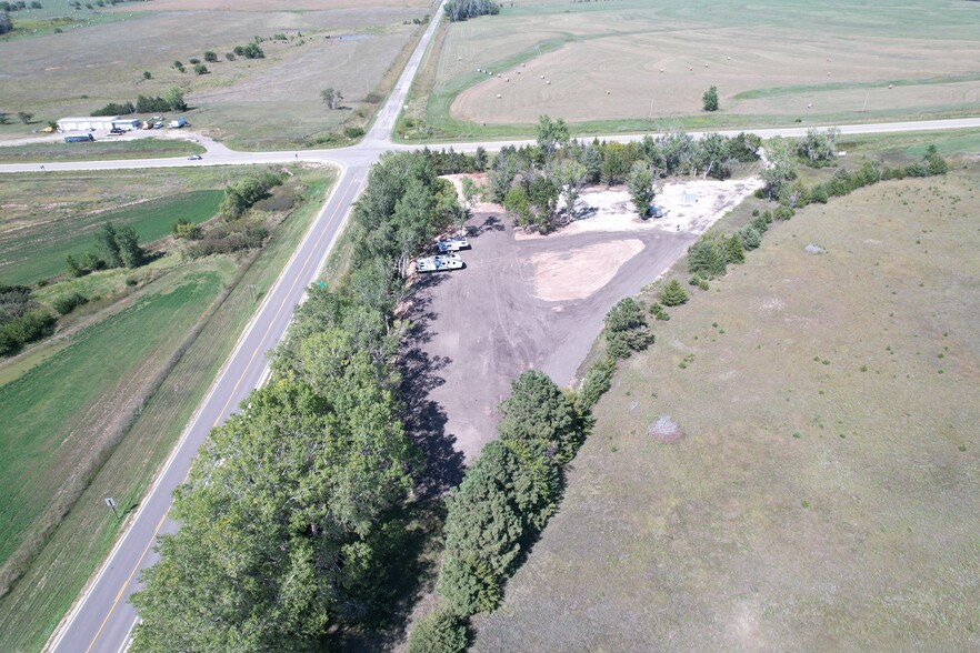 2608 Deer rd, Miltonvale, KS à vendre - Photo de l’immeuble – Image 2 sur 9