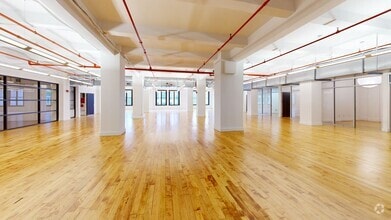 41 E 11th St, New York, NY à louer Numérisation 3D Matterport– Image 1 sur 17