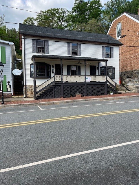 406 Mill St, Occoquan, VA à louer Photo principale– Image 1 sur 13