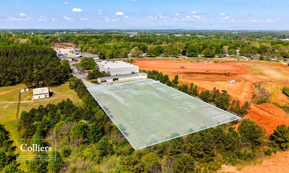 671 Springfield Rd, Spartanburg, SC à louer - Photo de l’immeuble – Image 1 sur 4