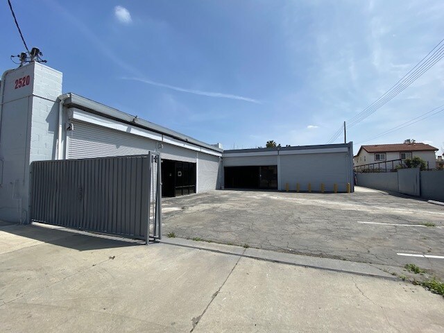2520-2522 Tyler Ave, South El Monte, CA à louer Photo principale– Image 1 sur 17