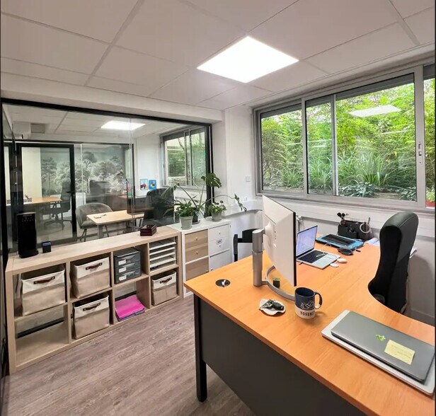 Bureau dans Paris à louer - Photo de l’immeuble – Image 1 sur 6