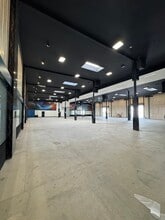 18420 Hart St, Reseda, CA à louer Photo intérieure– Image 2 sur 4