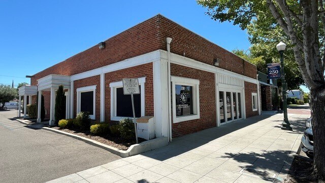 150 W 10th St, Tracy, CA à louer - Photo de l’immeuble – Image 3 sur 6