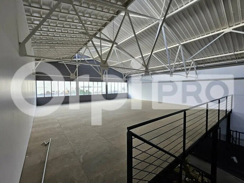 Local d'activités dans Reims à vendre - Photo intérieure – Image 2 sur 4