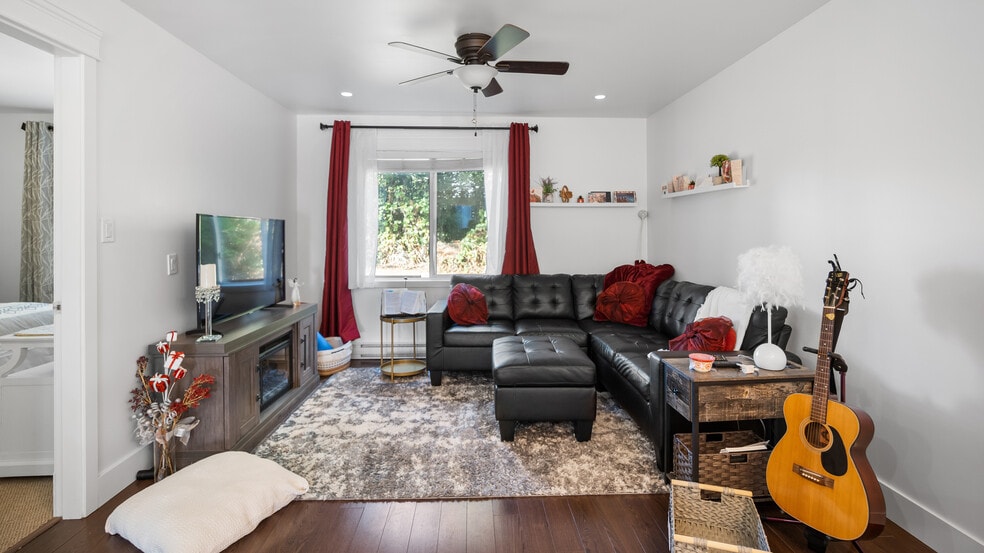 380-400 Third St, Nanaimo, BC à vendre - Photo intérieure – Image 3 sur 4