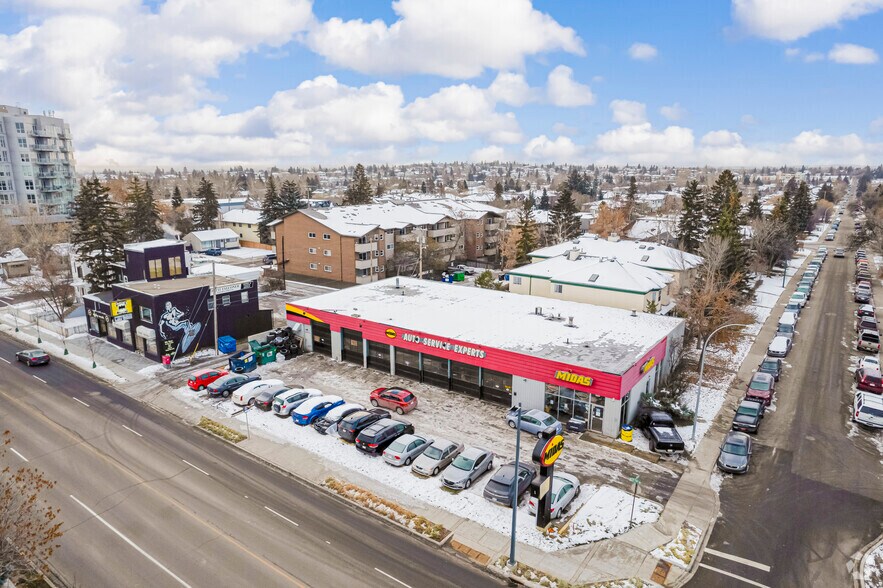2529 17th Ave SW, Calgary, AB à vendre - Aérien – Image 3 sur 4