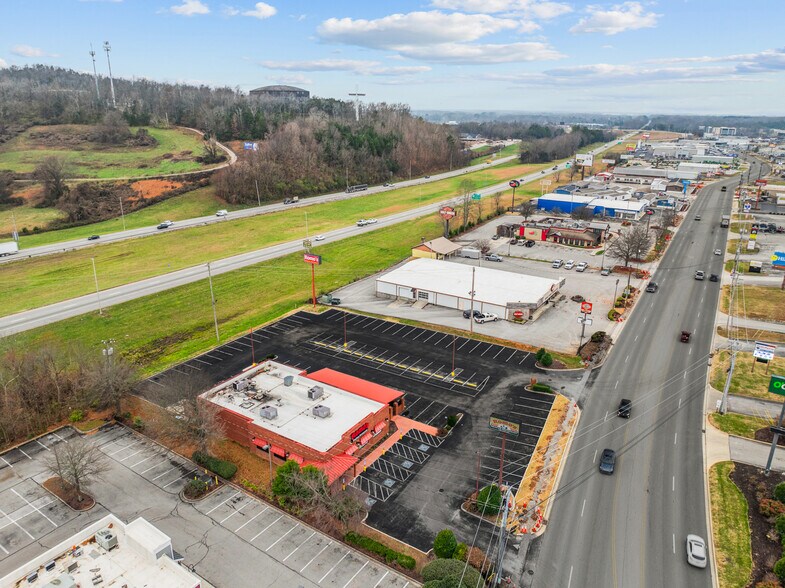 1420 Interstate Dr, Cookeville, TN à vendre - Photo de l’immeuble – Image 1 sur 36