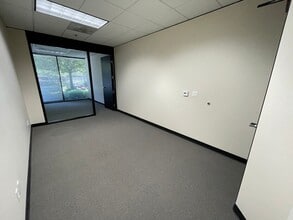 1000 Apollo Way, Santa Rosa, CA à louer Photo intérieure– Image 1 sur 1