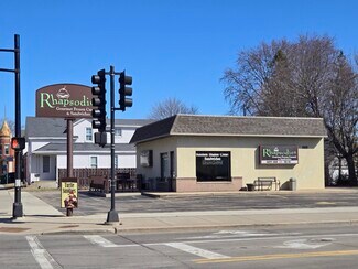 Plus de détails pour 1226 Oregon St, Oshkosh, WI - Local commercial à vendre
