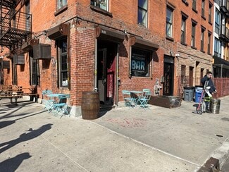 Plus de détails pour 151 Meserole St, Brooklyn, NY - Local commercial à louer