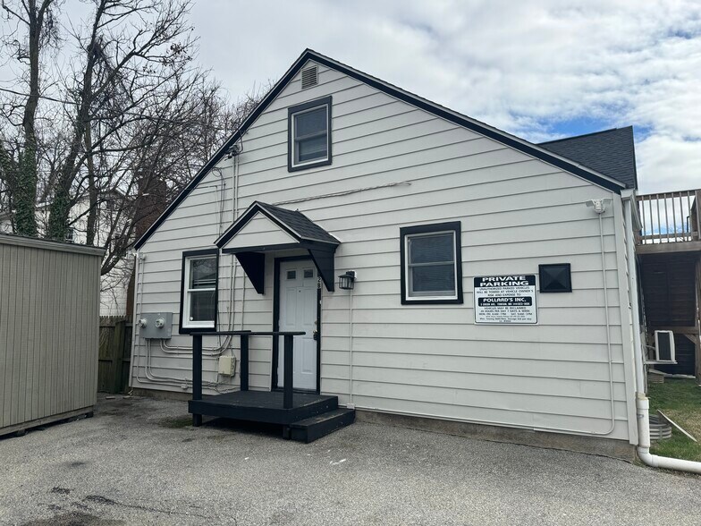 2 Oakway Rd, Timonium, MD à louer - Photo de l’immeuble – Image 3 sur 16