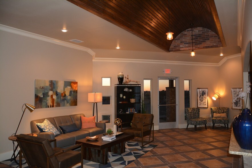 13037 Quaker Ave, Lubbock, TX à louer - Hall d’entrée – Image 3 sur 13
