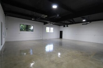 2124-2134 Floyd St, Burbank, CA à louer Photo intérieure– Image 2 sur 5