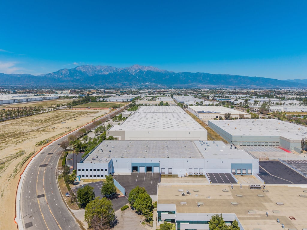 1351 Doubleday Ave, Ontario, CA à louer Photo intérieure– Image 1 sur 10