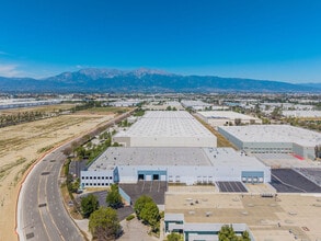 1351 Doubleday Ave, Ontario, CA à louer Photo intérieure– Image 1 sur 10