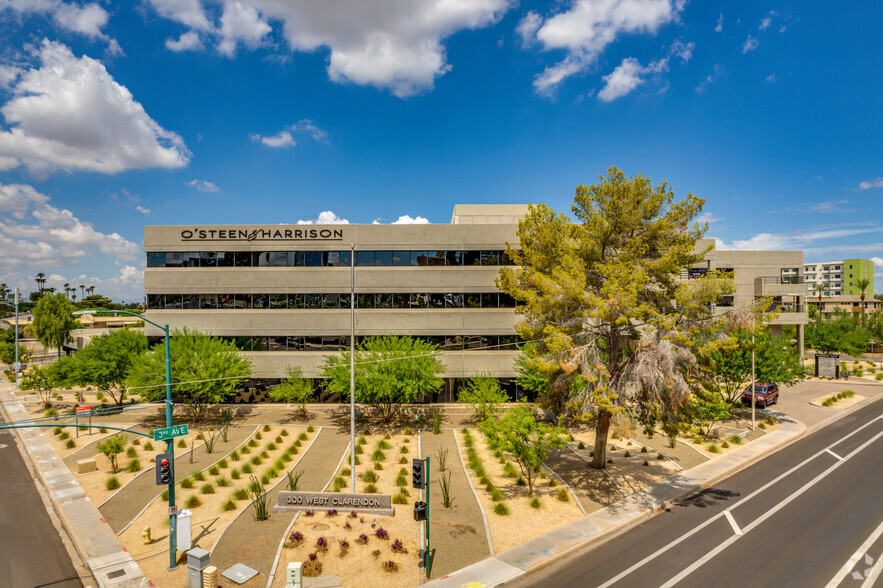 300 W Clarendon Ave, Phoenix, AZ à louer - Photo de l’immeuble – Image 1 sur 5