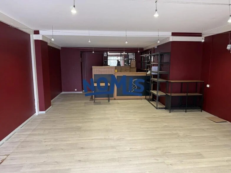 12 Place De L'Eglise, La Chapelle-sur-Erdre à louer - Photo intérieure – Image 2 sur 5