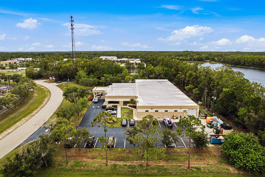 10061 Amberwood Rd, Fort Myers, FL à louer - Aérien – Image 2 sur 27