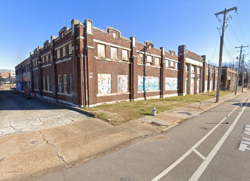 690 Linden Ave, Memphis, TN à vendre - Photo de l’immeuble – Image 2 sur 18