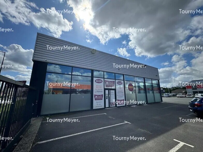 Local d’activités dans Rennes à louer - Photo de l’immeuble – Image 1 sur 5