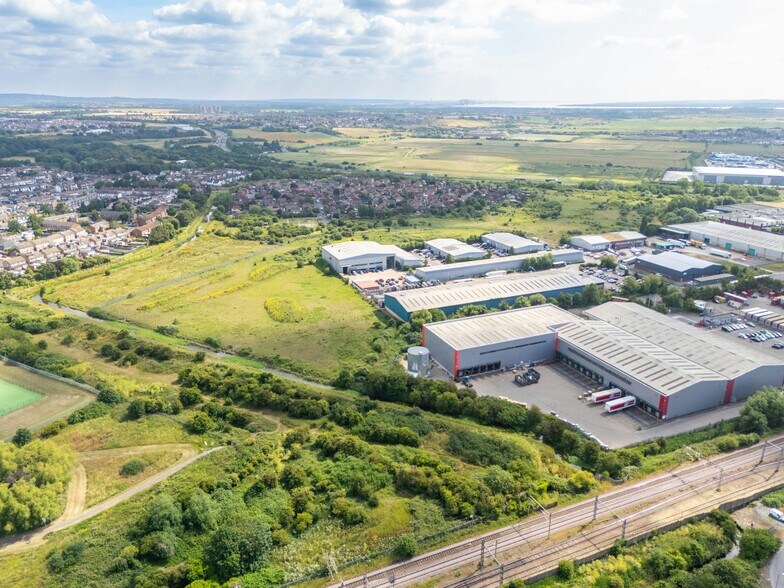Thurrock Park Way, Tilbury à vendre - Photo de l’immeuble – Image 2 sur 3