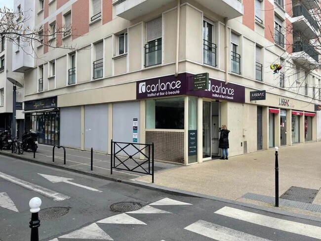 Plus de détails pour Local commercial à louer