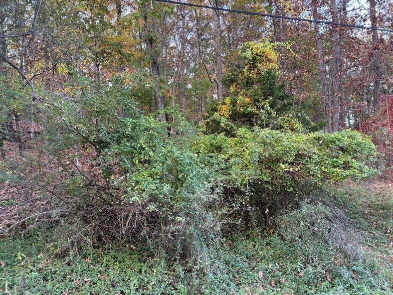 1230 Stony Hollow Cir, East Stroudsburg, PA à vendre - Photo de l’immeuble – Image 2 sur 9
