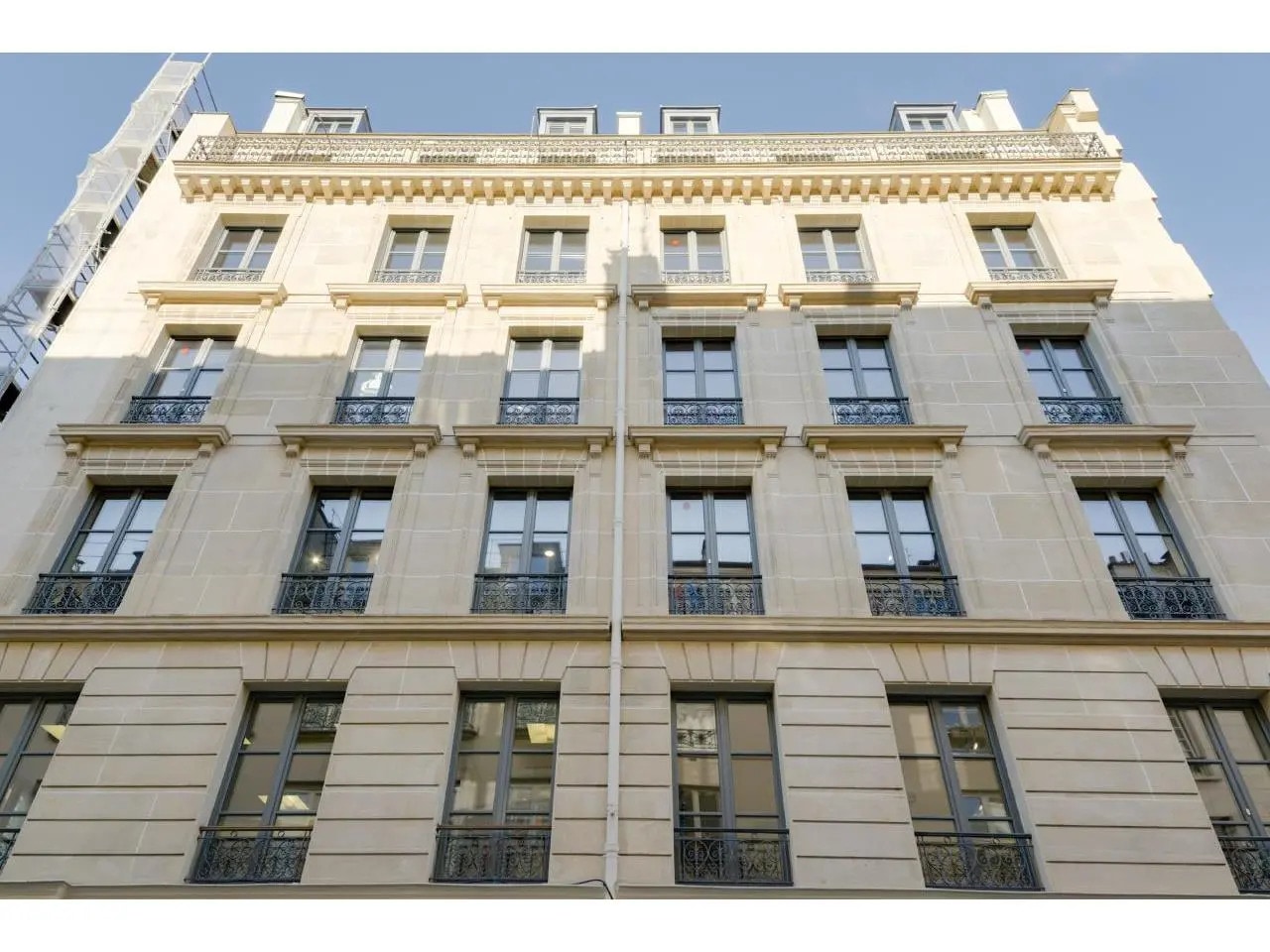 Bureau dans Paris à louer Photo de l’immeuble– Image 1 sur 28