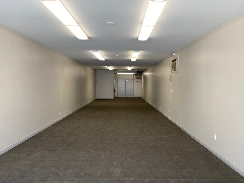 795-805 E Los Angeles Ave, Simi Valley, CA à louer - Photo intérieure – Image 2 sur 5