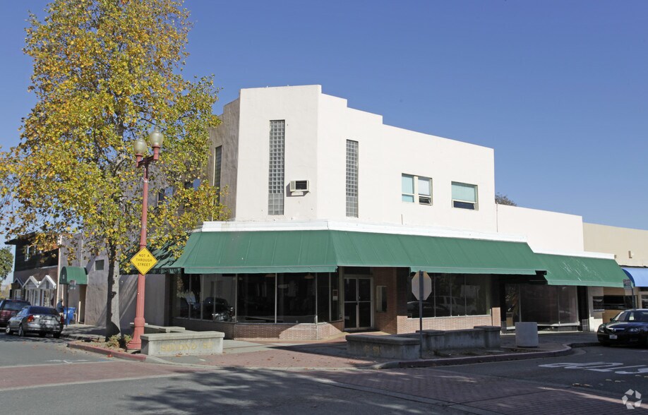 113 G St, Antioch, CA à louer - Photo principale – Image 1 sur 10
