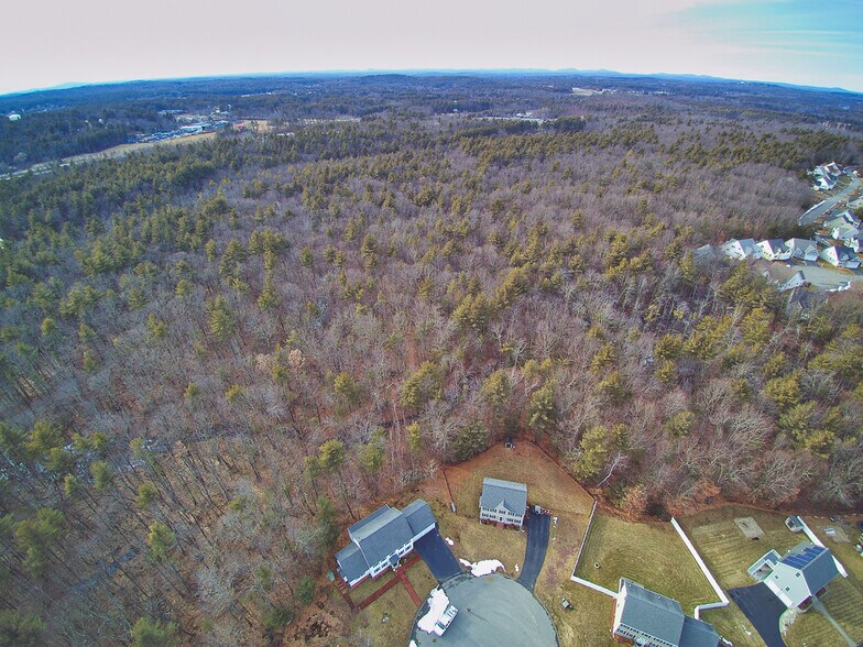 24 Old Tyng Rd, Tyngsboro, MA à vendre - Aérien – Image 3 sur 5