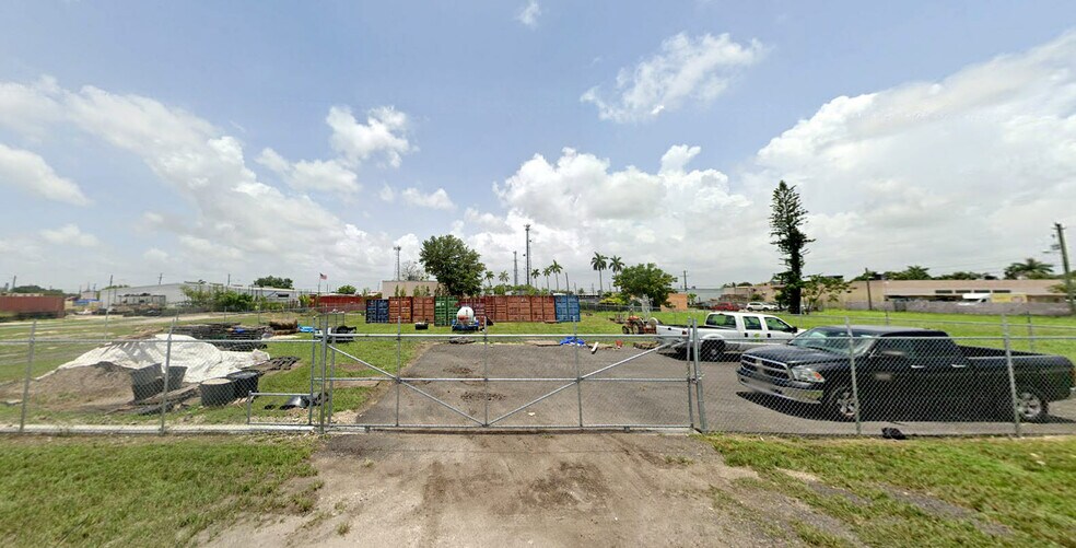 122 SW 2nd Ave, Homestead, FL à vendre - Photo de l’immeuble – Image 1 sur 9