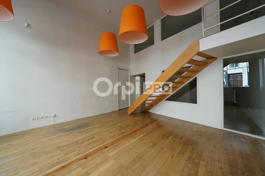 Bureau dans Lyon à louer - Photo de l’immeuble – Image 2 sur 8