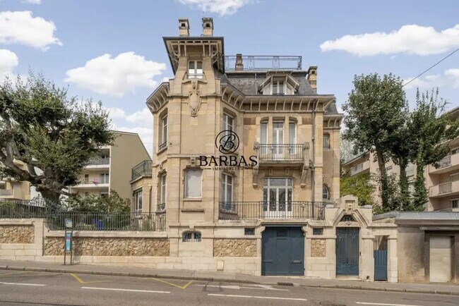 Plus de détails pour Bureau à vendre