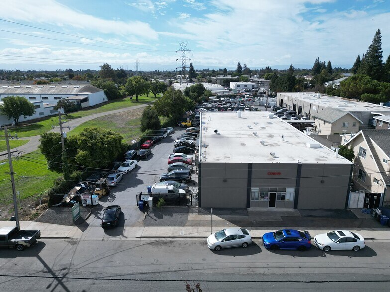 25181-25197 Huntwood Ave, Hayward, CA à louer - Photo de l’immeuble – Image 3 sur 3