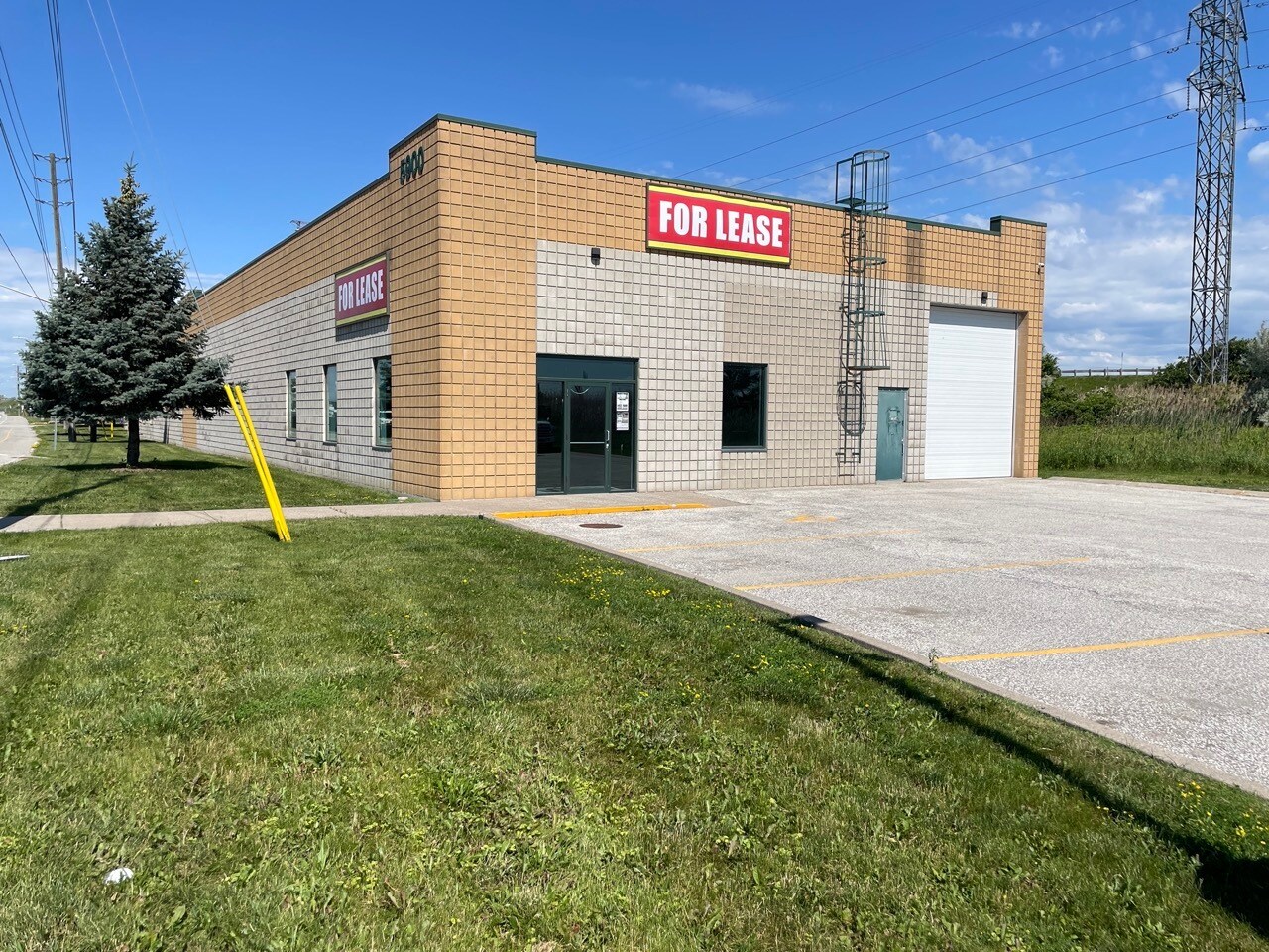 5900 Rhodes Dr, Windsor, ON à louer Photo de l’immeuble– Image 1 sur 8