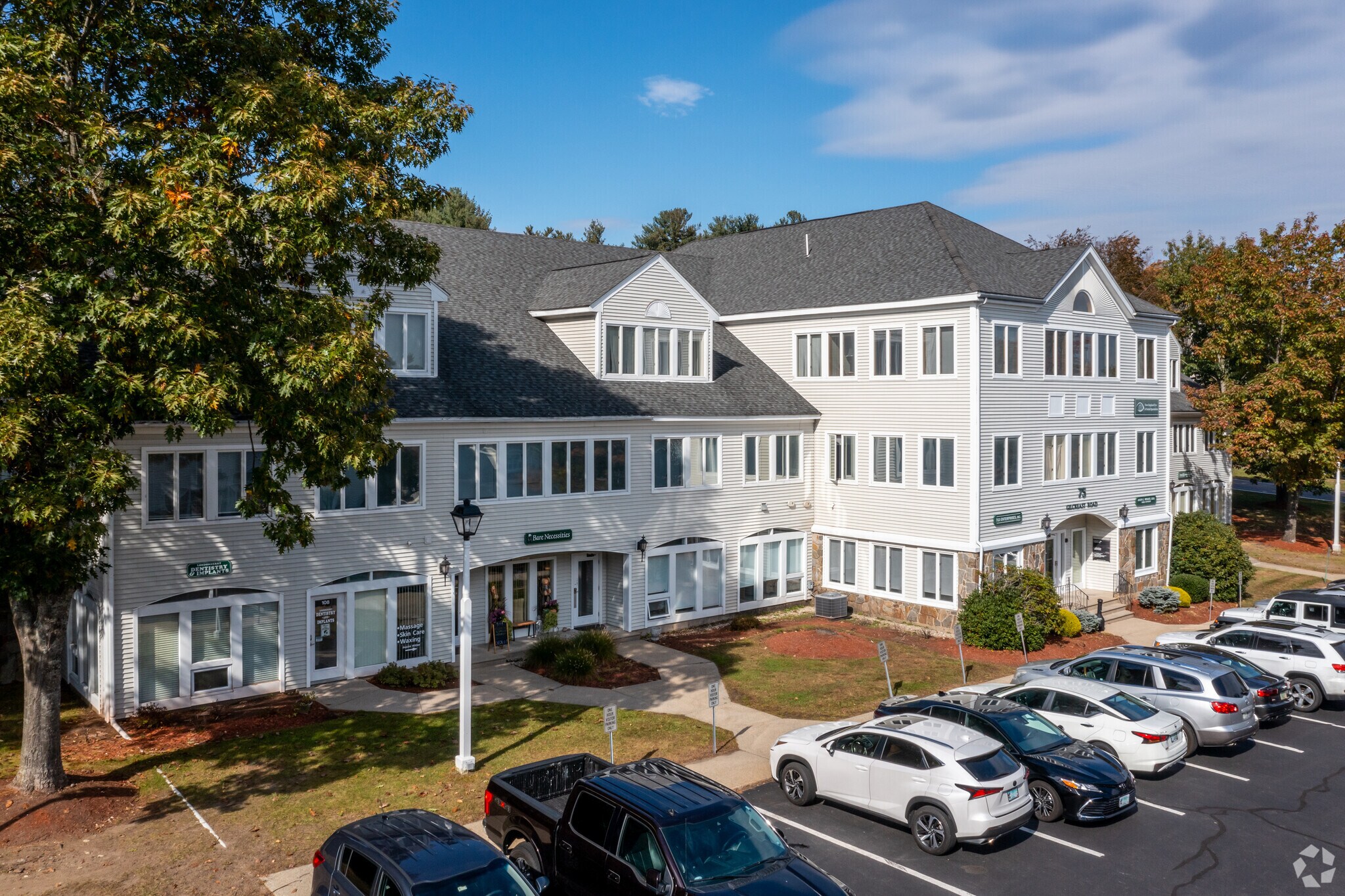 75 Gilcreast Rd, Londonderry, NH à louer Photo de l’immeuble– Image 1 sur 11