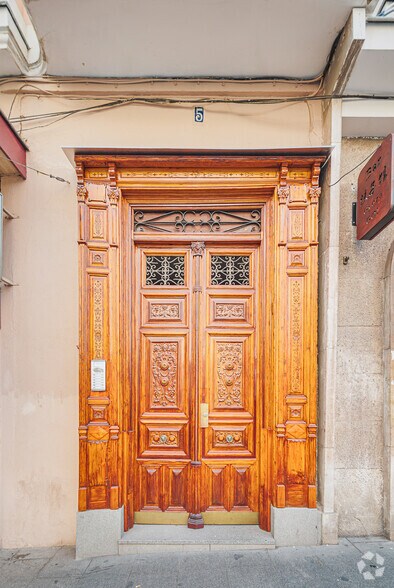 Calle Mayor, 42, Madrid, Madrid à louer - Photo de l’immeuble – Image 3 sur 3