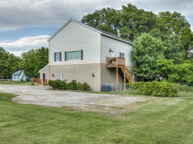 5504 E 5th Pl, Tulsa, OK à vendre - Photo de l’immeuble – Image 3 sur 11