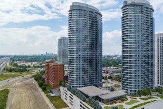 Plus de détails pour 125 Village Green Sq, Toronto, ON - Local commercial à louer