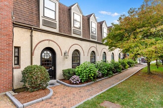 1842-1844 Massachusetts Ave, Lexington, MA à louer Photo intérieure– Image 2 sur 10