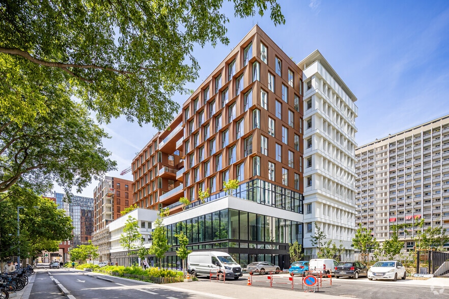 Bureau dans 3 Rue Des Cuirassiers, Lyon à louer - Photo de l’immeuble – Image 1 sur 26