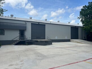 Plus de détails pour 1303 W Commerce St, San Antonio, TX - Local d'activités, Industriel/Logistique à louer