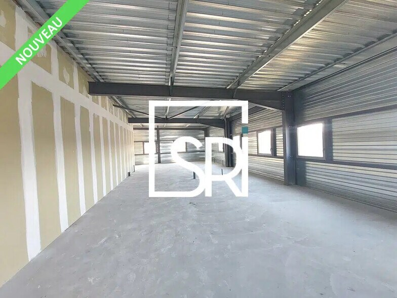 Bureau dans Pont-du-Château à vendre - Photo intérieure – Image 2 sur 12