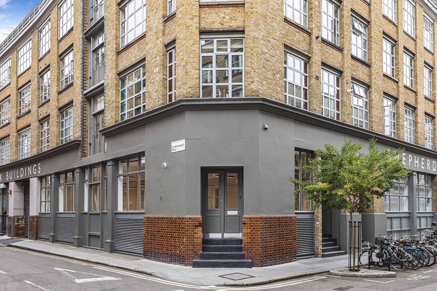 22-38 Shepherdess Walk, Londres à vendre - Photo de l’immeuble – Image 3 sur 8