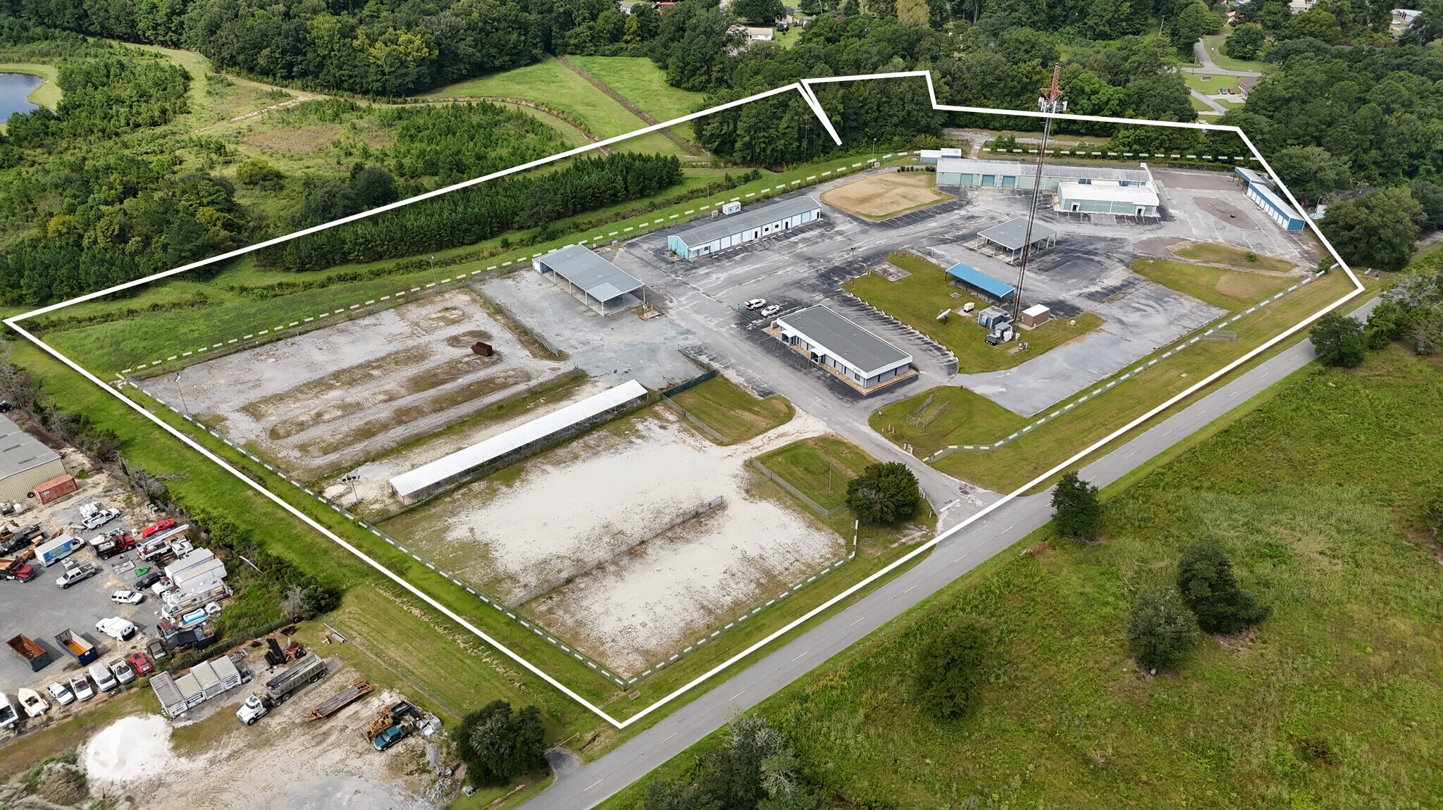 468 Nelson Ferry Rd, Moncks Corner, SC à louer Photo principale– Image 1 sur 10