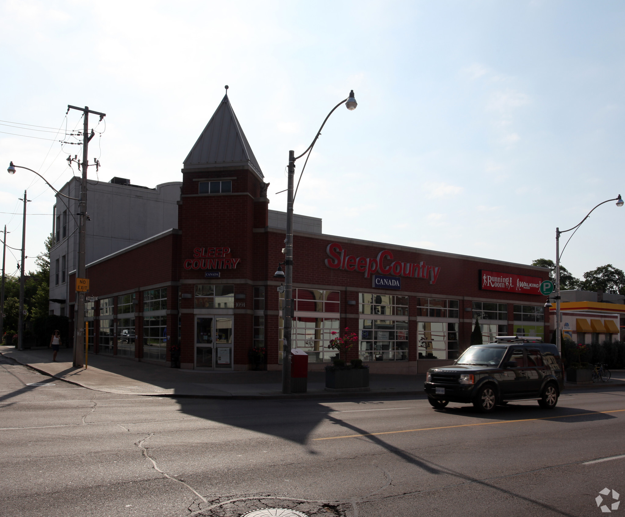 1091 Yonge St, Toronto, ON à vendre Photo principale– Image 1 sur 3