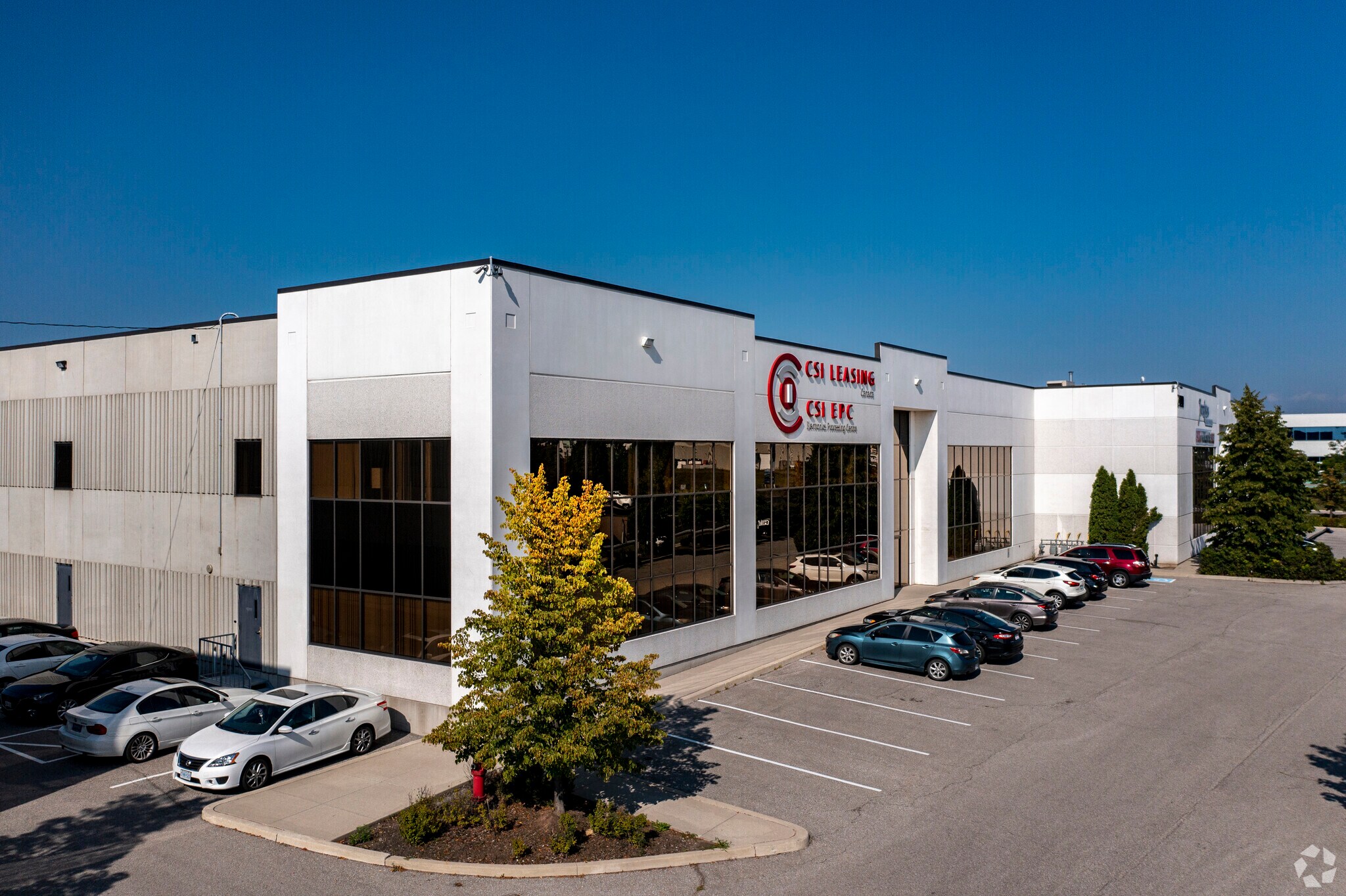 2400 Winston Park Dr, Oakville, ON à louer Photo principale– Image 1 sur 5